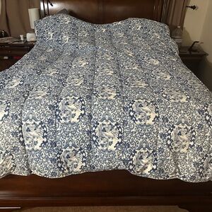Ralph Lauren Blue and White Floral Comforter